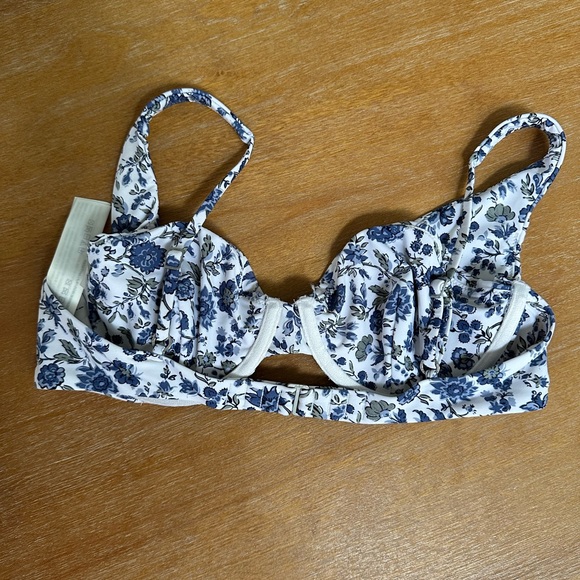 white floral swim top - Picture 4 of 4